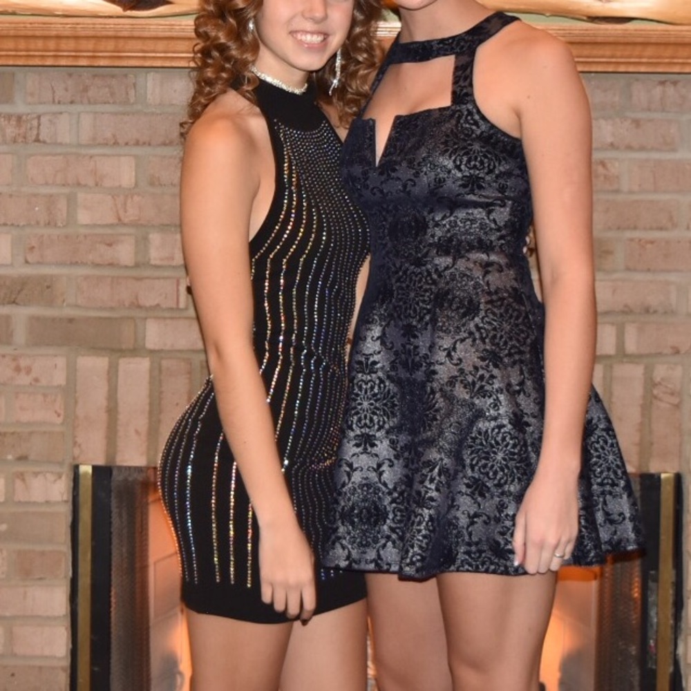 Short formal dress